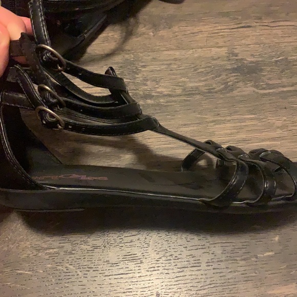 Women’s Size 9 Black Gladiator Sandals - Picture 4 of 5